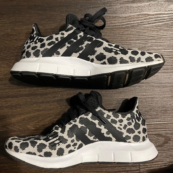 adidas Black and White Athletic Shoes - Picture 3 of 6